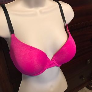 Victoria’s Secret Uplift Semi Demi bra